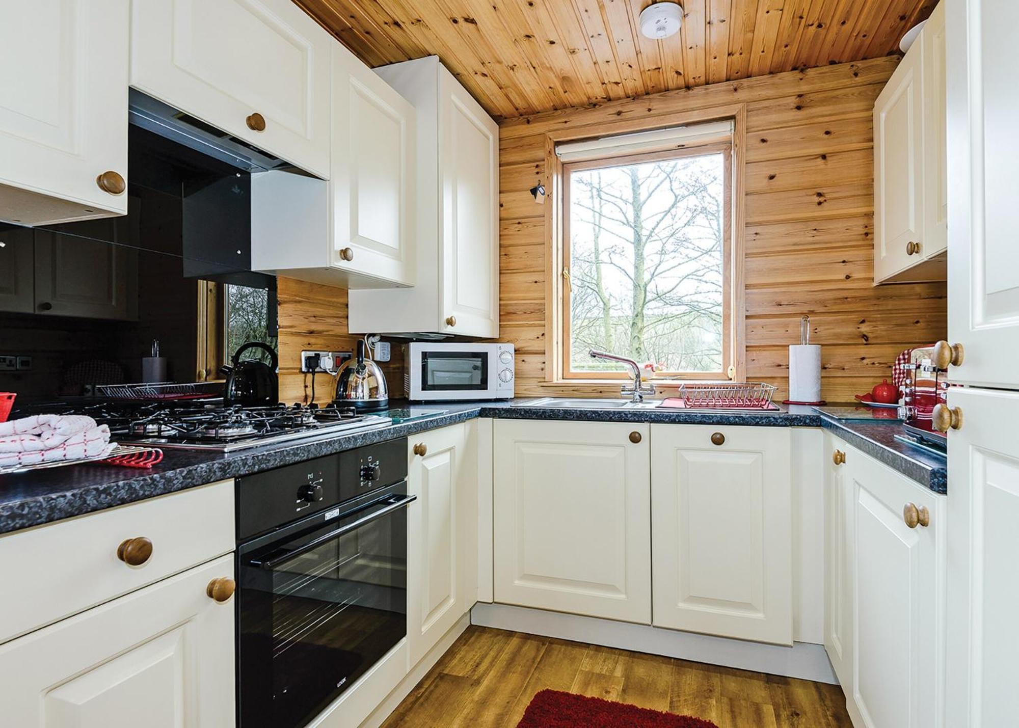 Anglesey Lakeside Lodges Menai Bridge Room photo